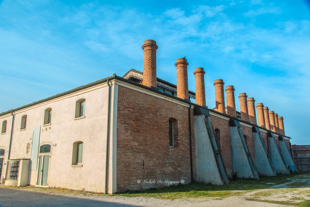 Da Mattia Otel Comacchio Dış mekan fotoğraf